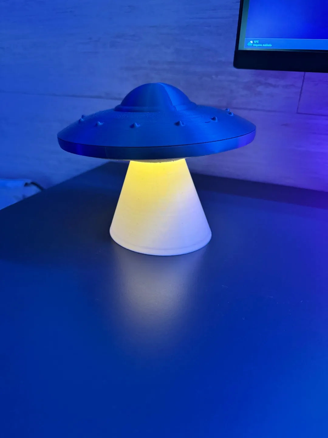 Lamp UFO